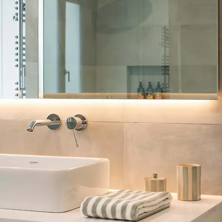 Spacious Luxury Le Marais Ac 5-stars Comfort